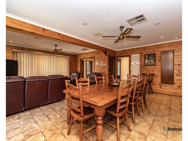 2 Milton Street, Glenroy VIC 3046