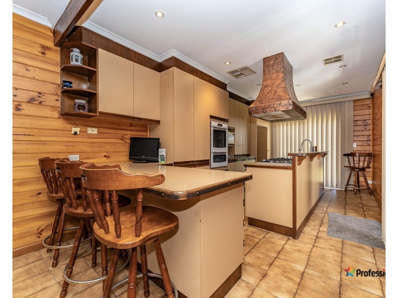 2 Milton Street, Glenroy VIC 3046