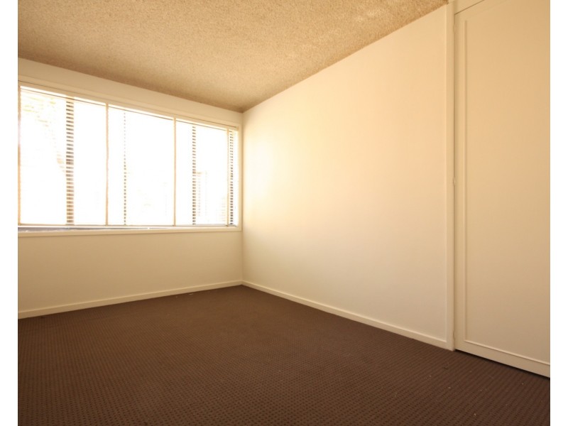 6/2-4 CHAPMAN Avenue, Glenroy VIC 3046