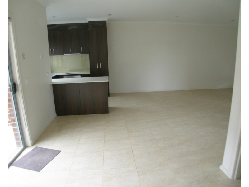 9/2 McKerchar Street, Glenroy VIC 3046