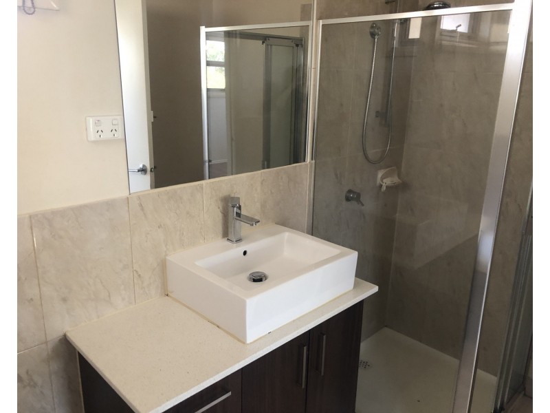 9/2 McKerchar Street, Glenroy VIC 3046