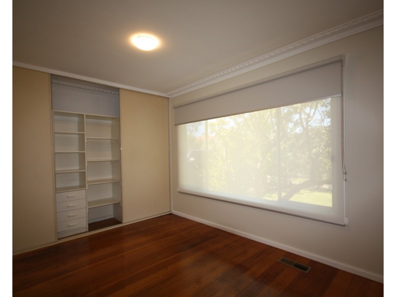 11 Lockley Street, Glenroy VIC 3046