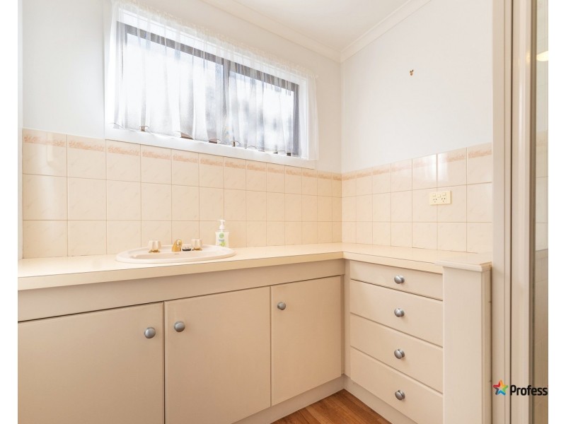 30 Becket Street, Glenroy VIC 3046