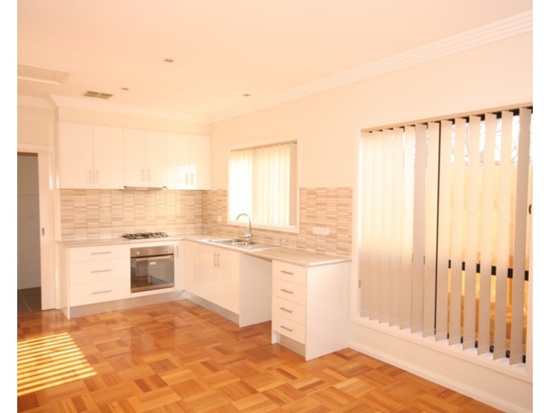 2/79 Bridgewater Road, Craigieburn VIC 3064