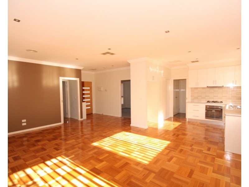2/79 Bridgewater Road, Craigieburn VIC 3064