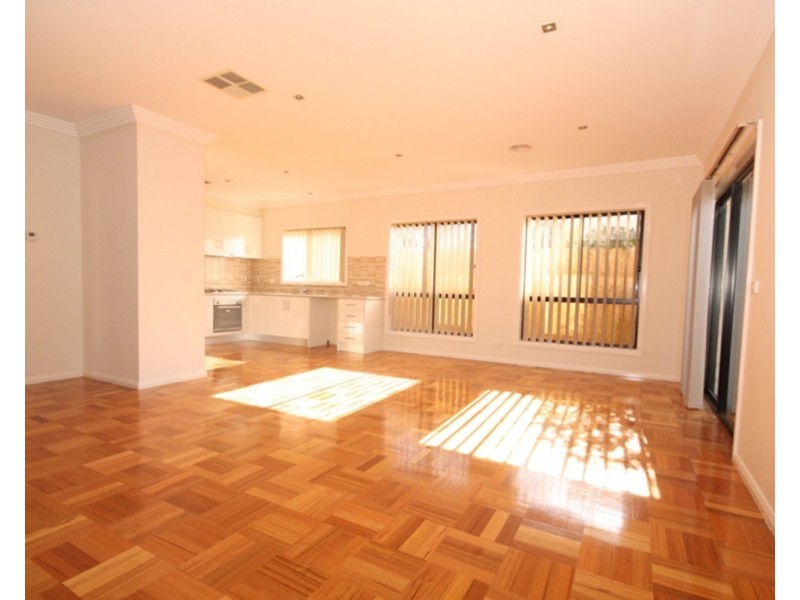 2/79 Bridgewater Road, Craigieburn VIC 3064