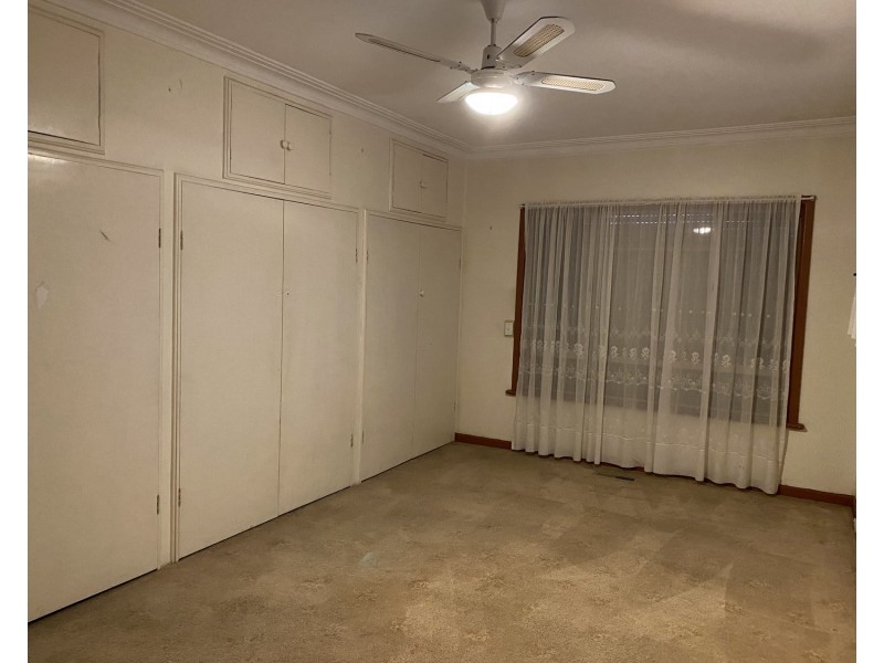 12 Prospect Street, Glenroy VIC 3046