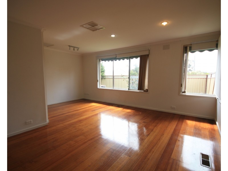 1 Hocter Close, Gladstone Park VIC 3043