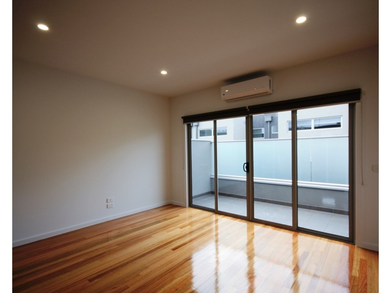 4/4 Grandview Street, Glenroy VIC 3046