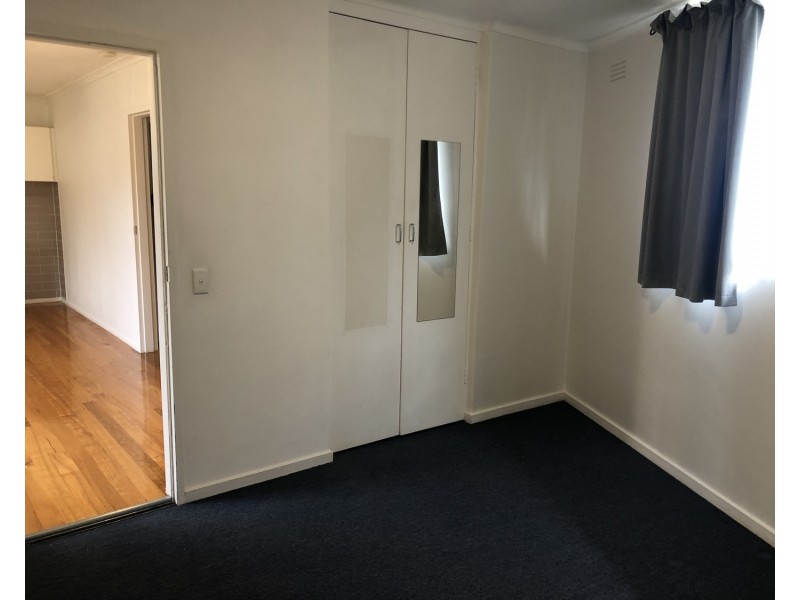 2/23a Becket Street, Glenroy VIC 3046