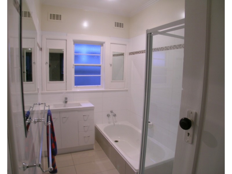 49 Clovelly Avenue, Glenroy VIC 3046