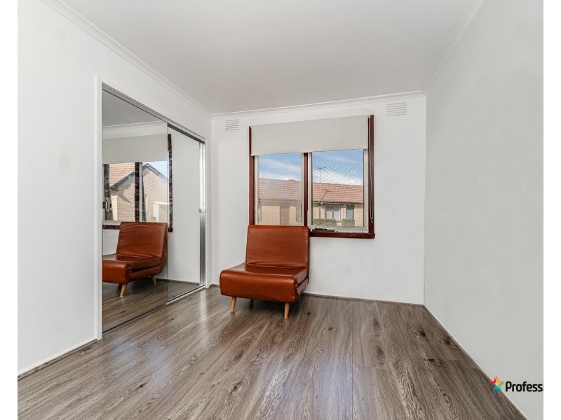 4/9-11 Chris Court, Oak Park VIC 3046