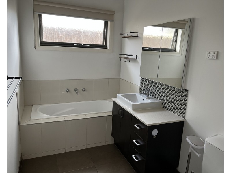 3/105 West Street, Hadfield VIC 3046