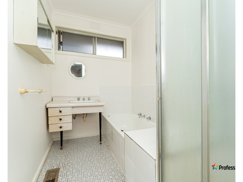 2/28 Grandview Street, Glenroy VIC 3046