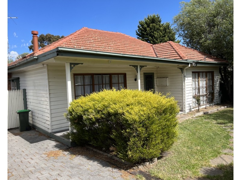 11 Illawarra Street, Glenroy VIC 3046
