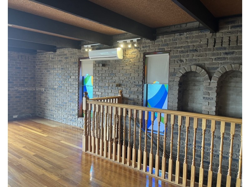 33 Devereaux Street, Oak Park VIC 3046