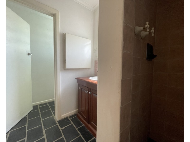 2 Cromwell Street, Glenroy VIC 3046