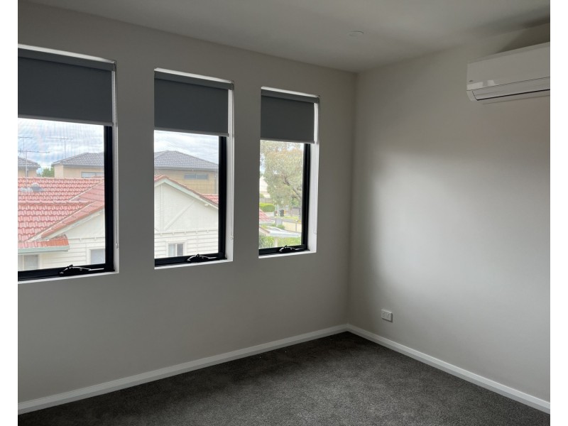 2/68 Justin Avenue, Glenroy VIC 3046