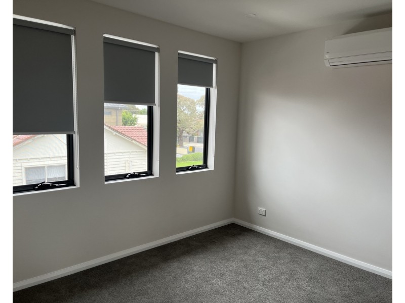 2/68 Justin Avenue, Glenroy VIC 3046