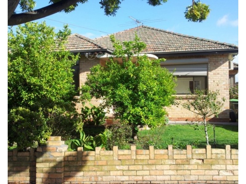 17 Becket Street, Glenroy VIC 3046