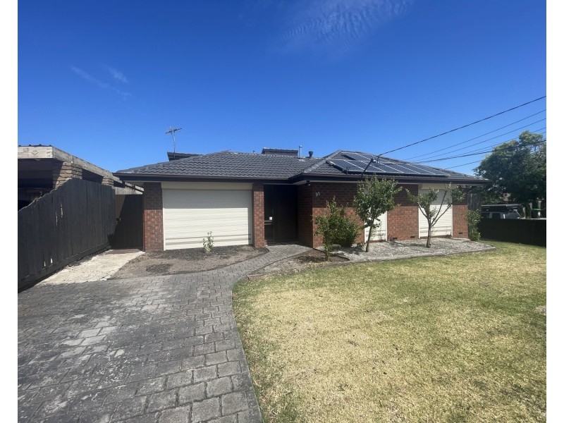 1/1 Ellam Court, Meadow Heights VIC 3048