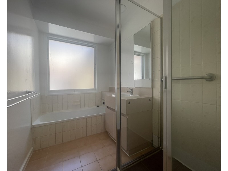 1/1 Ellam Court, Meadow Heights VIC 3048