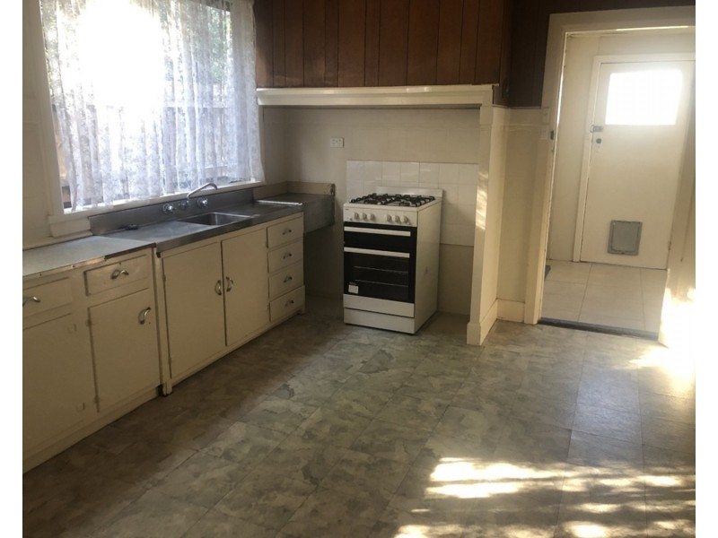 14 Alpine Grove, Pascoe Vale VIC 3044