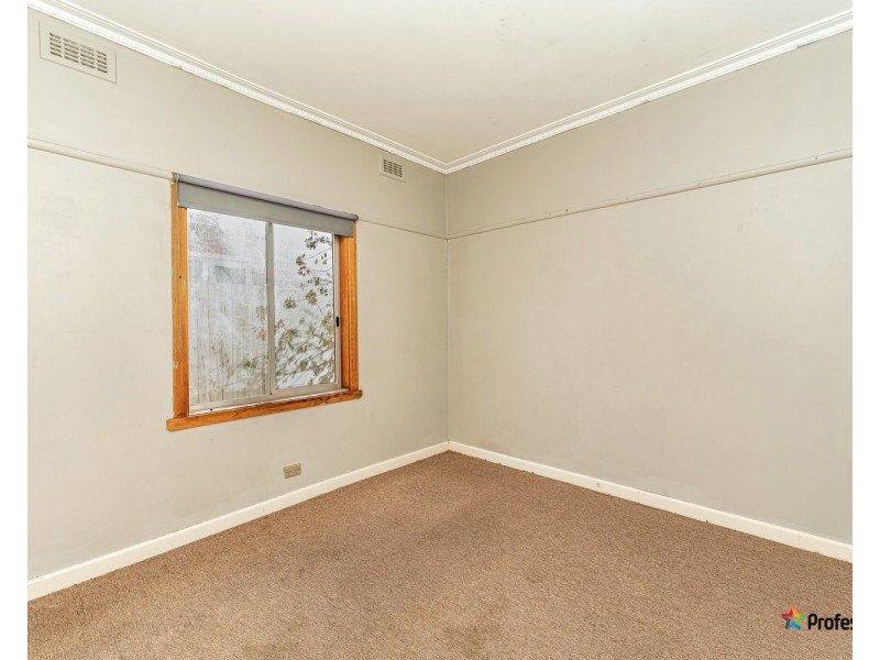 37 Dickinson Street, Hadfield VIC 3046