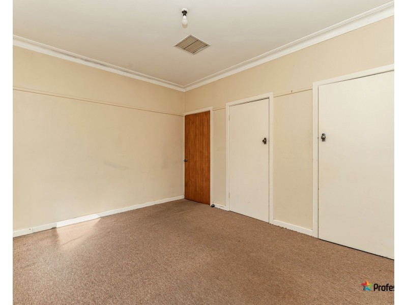 37 Dickinson Street, Hadfield VIC 3046