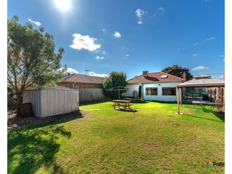 37 Dickinson Street, Hadfield VIC 3046