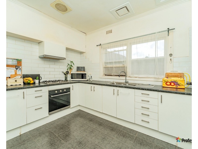 38 Langton Street, Glenroy VIC 3046