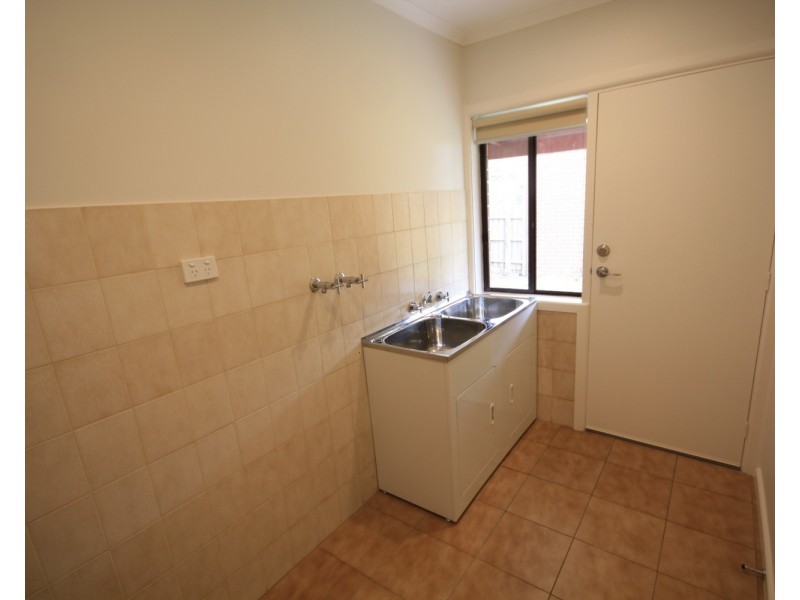 2/14 George Street, Glenroy VIC 3046
