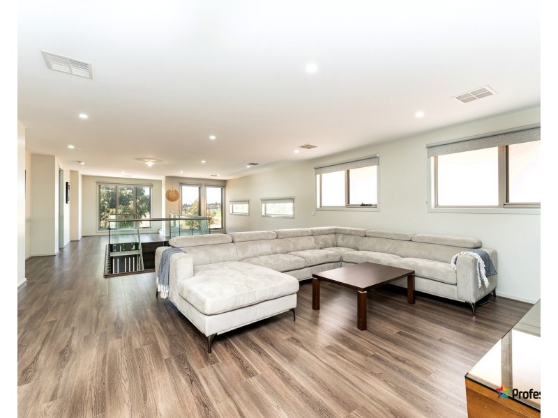 28 Precedence Drive, Craigieburn VIC 3064