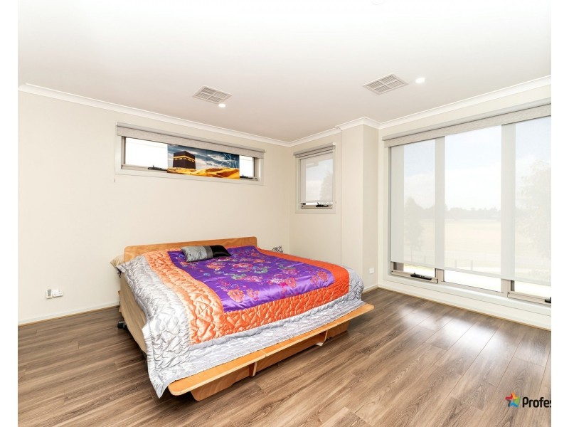 28 Precedence Drive, Craigieburn VIC 3064