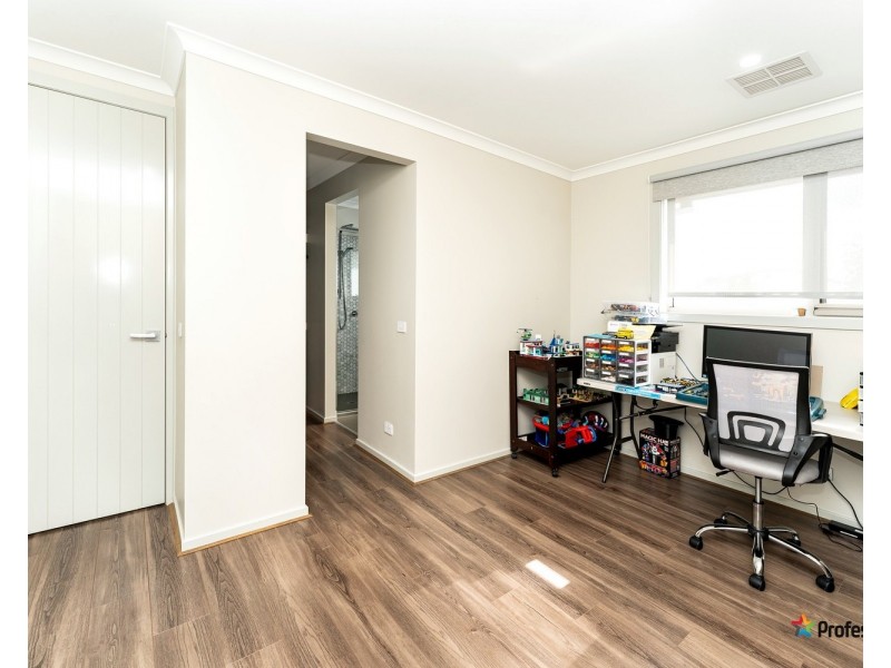 28 Precedence Drive, Craigieburn VIC 3064