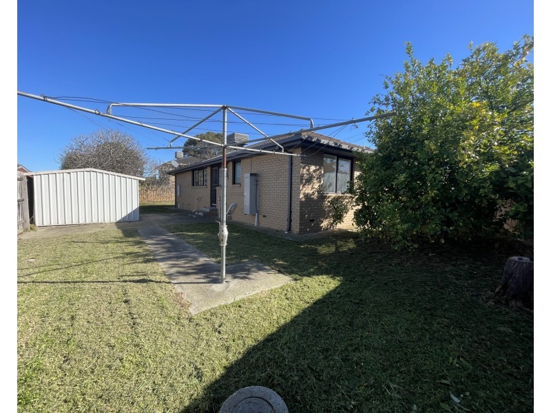 2 Whitehaven Court, Craigieburn VIC 3064