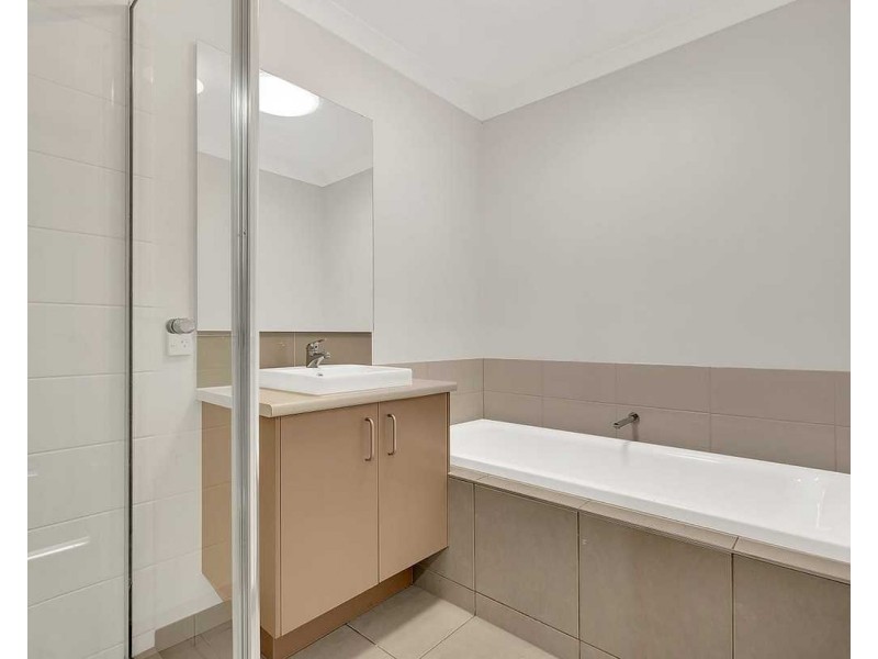 21 Arlington Park Parade, Mickleham VIC 3064