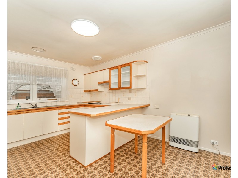 72 Moonee Boulevard, Glenroy VIC 3046