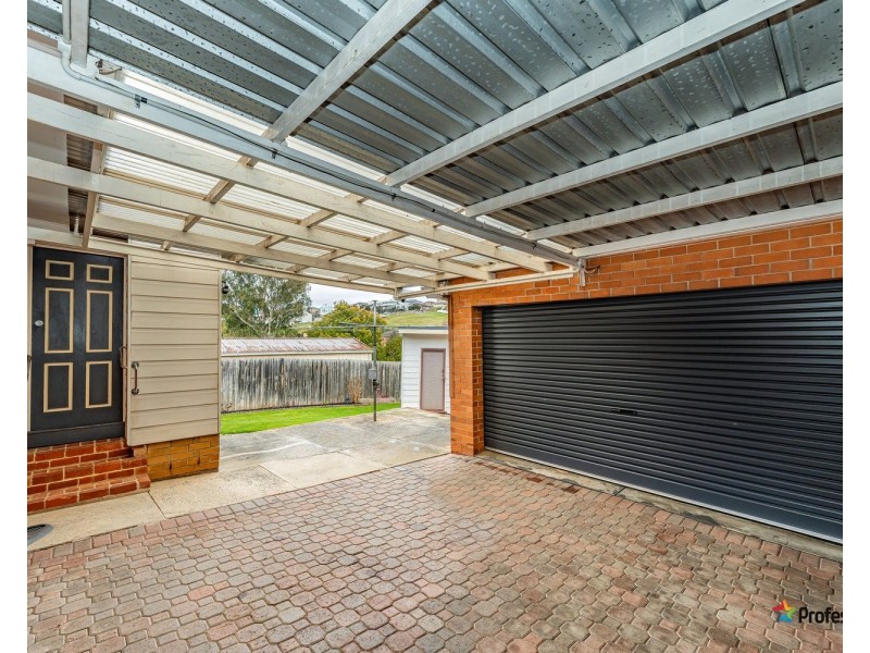 72 Moonee Boulevard, Glenroy VIC 3046