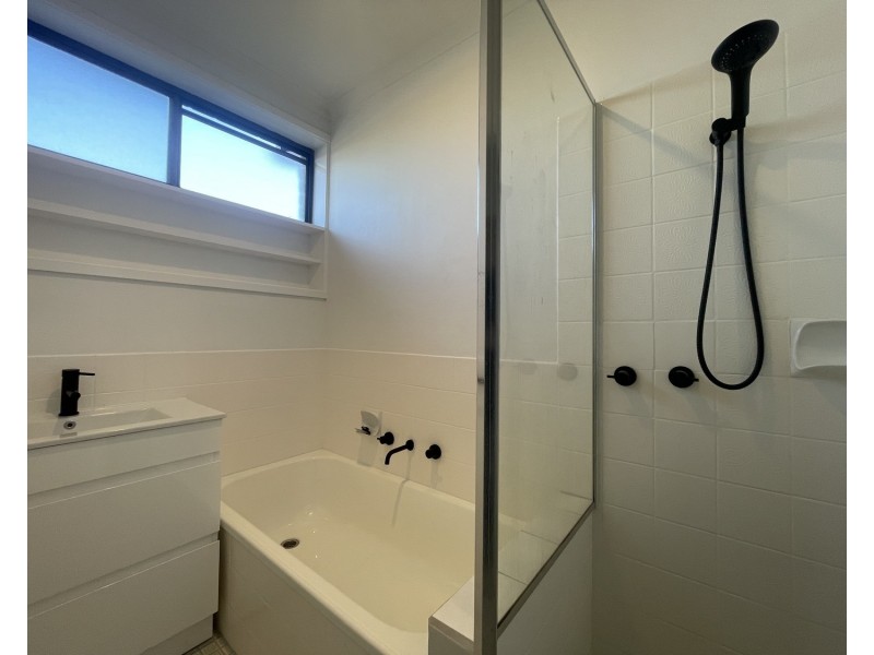 10/2-4 Chapman Avenue, Glenroy VIC 3046