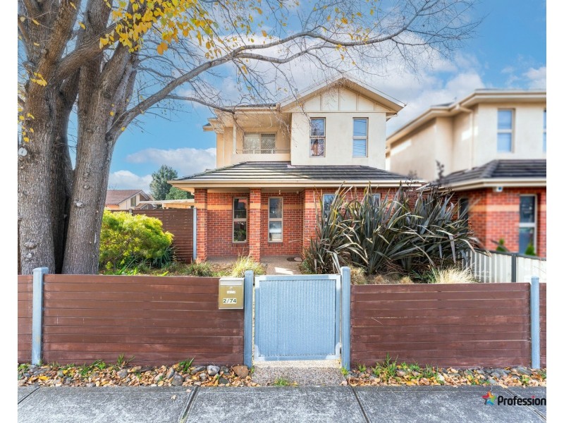 2/74 Chapman Avenue, Glenroy VIC 3046