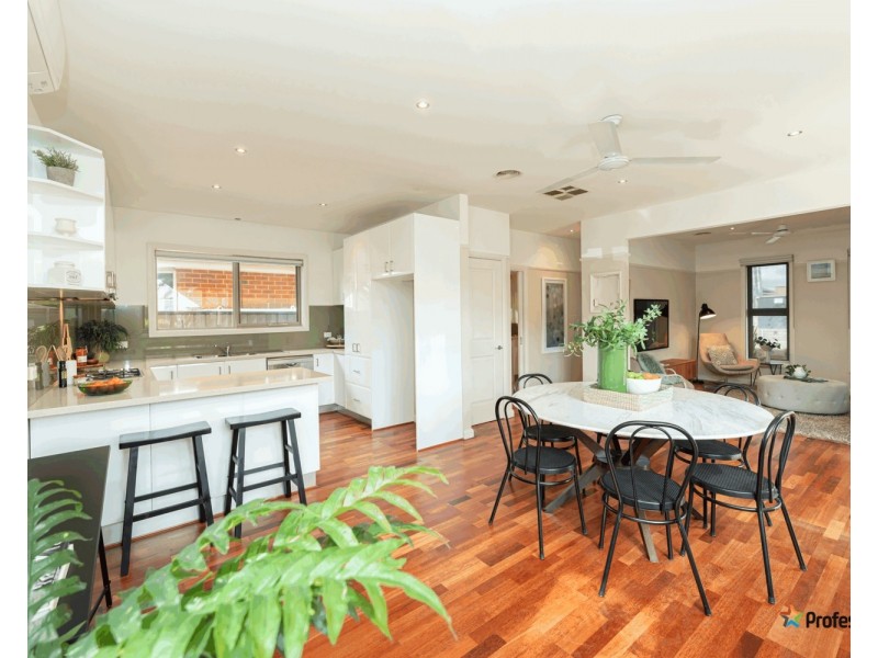 2/74 Chapman Avenue, Glenroy VIC 3046