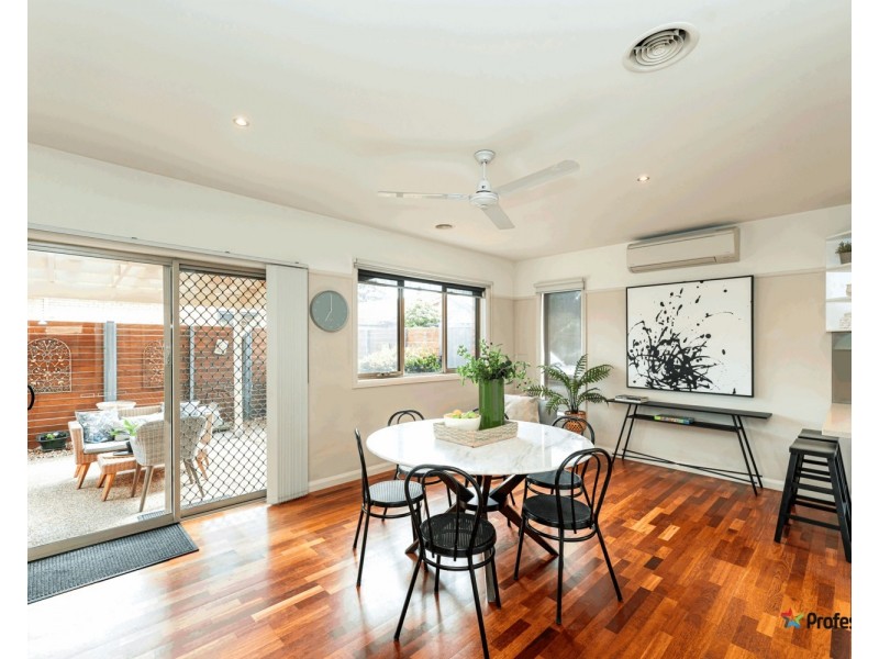 2/74 Chapman Avenue, Glenroy VIC 3046
