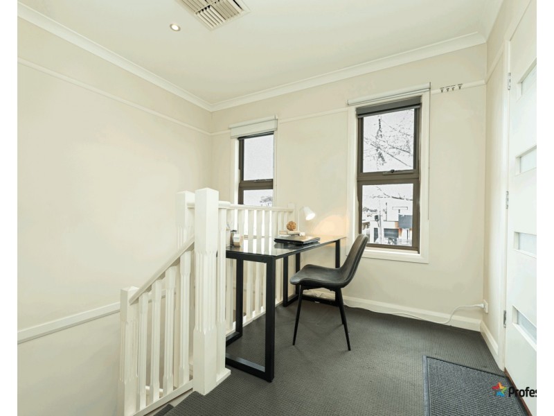 2/74 Chapman Avenue, Glenroy VIC 3046