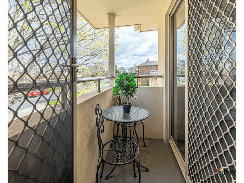 2/74 Chapman Avenue, Glenroy VIC 3046