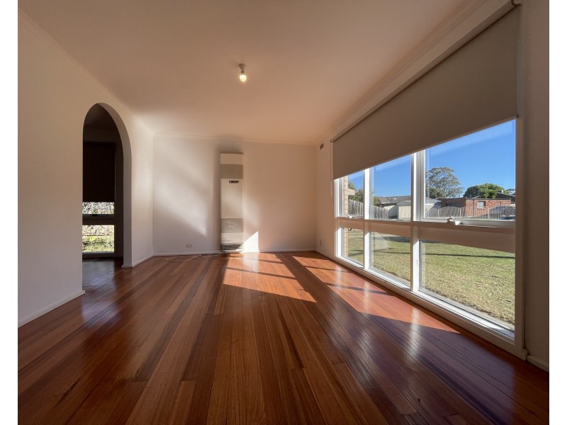 2 Whitehaven Court, Craigieburn VIC 3064