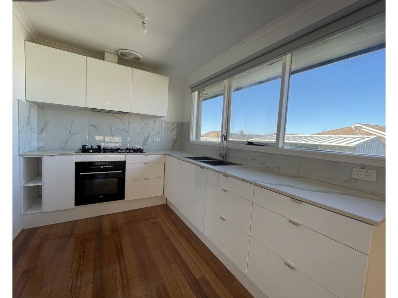 2 Whitehaven Court, Craigieburn VIC 3064