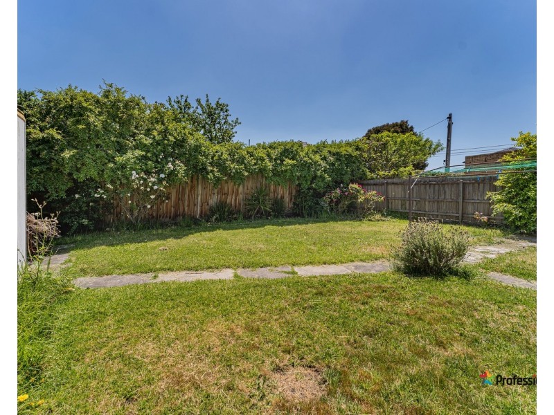 73 West Street, Hadfield VIC 3046
