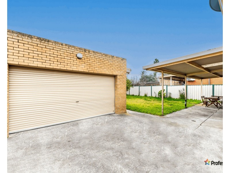 19 Eucra Street, Hadfield VIC 3046