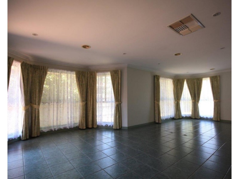 11 Bedford Street, Hadfield VIC 3046